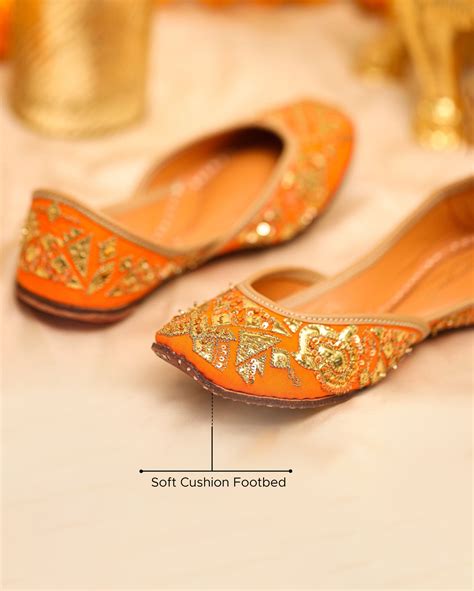 Buy Alfonso Handcrafted Jutti online in India at Best Price | Aachho