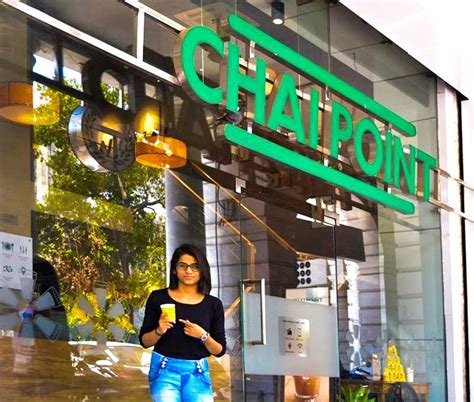 Why modern desis flock to chai cafes - Rediff.com Business