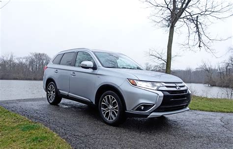 2017 Mitsubishi Outlander GT Review