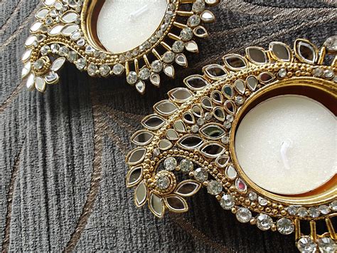 Paisley Shaped White Gold Diya Set (Pair of 2) - Accessory – Label DC