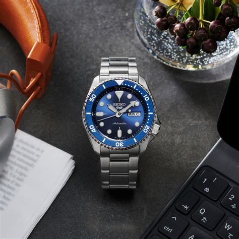 Seiko 5 Sports Automatic Watch SRPD51K1