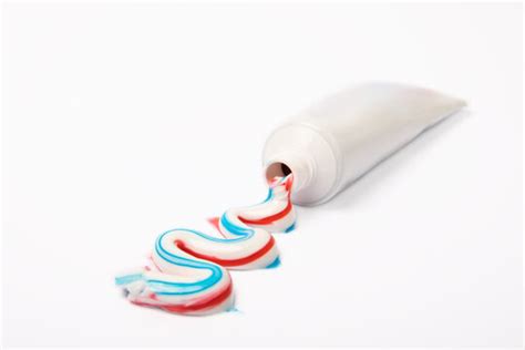 Empty Tubes Of Toothpaste 的图像结果