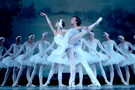 芭蕾舞《天鹅湖》_腾讯视频