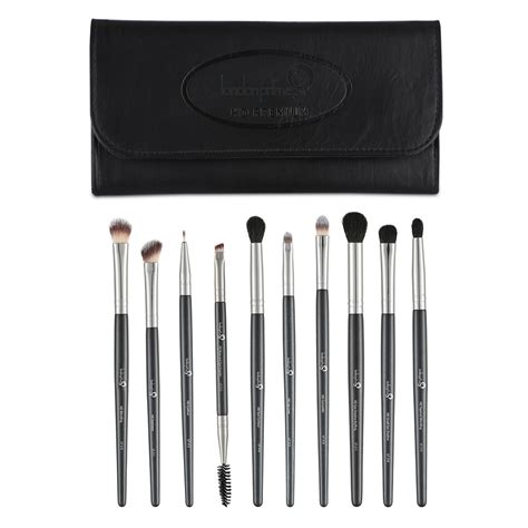 Get Upto 25% Buy Professional Makeup Brush Online at Affordable Price ...