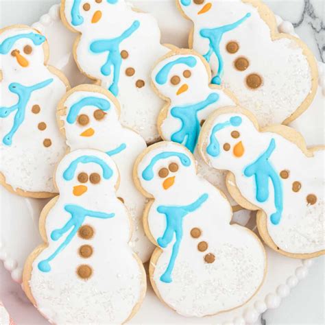 Starbucks Snowman Cookie - Desserts on a Dime