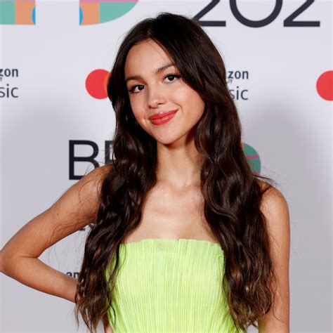 How old is olivia rodrigo - wholesaleqlero