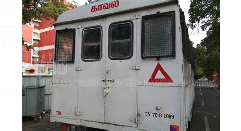 ராதாபுரம் மறுவாக்கு எண்ணிக்கை தொடங்கியது! | nakkheeran