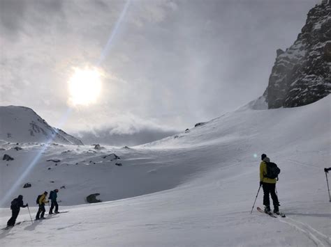 Gear of the Week | ARVA NEO+ avalanche transceiver | PowderGuide