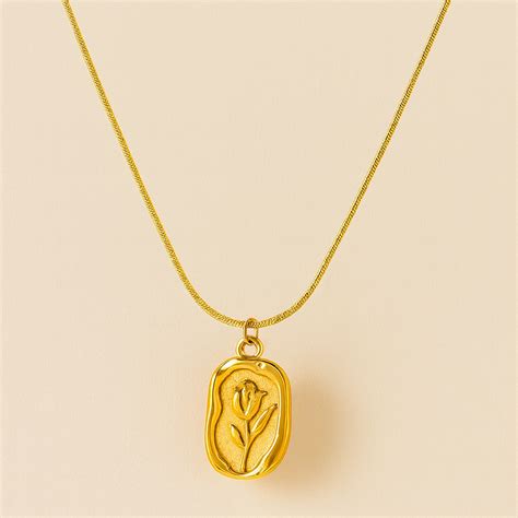 Enchanted Rose Pendant – October 22