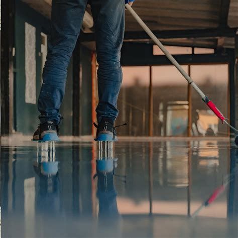 What to ask when hiring a garage floor contractor - Garage Perfect