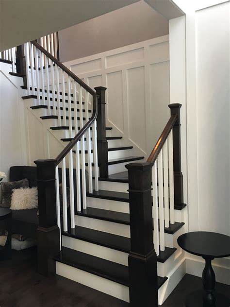 Modern Black and White Staircase