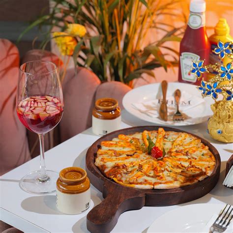 Why RHUM is the Best Restaurant in Gurgaon for Food and Drinks