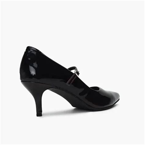 Sex & The City Reboot Style Buy Online | LBB