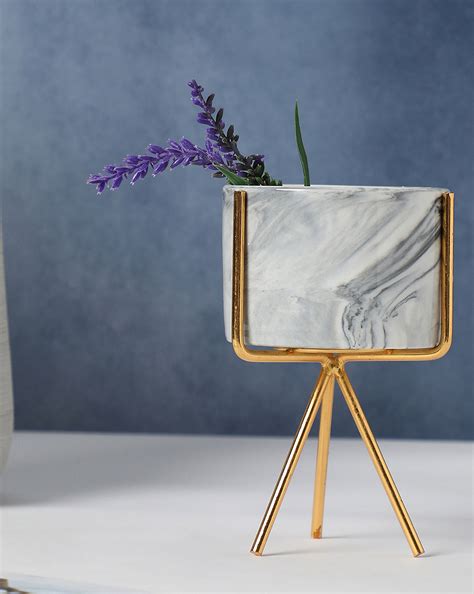 Elegant Planters To Spruce Up Your House – Bonhomie