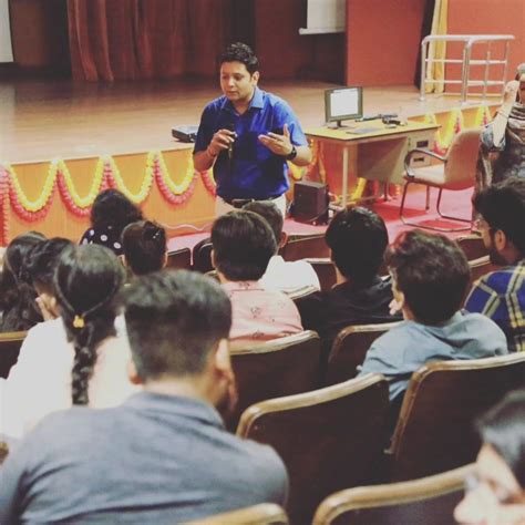 Anuj Kumar Live 的图像结果