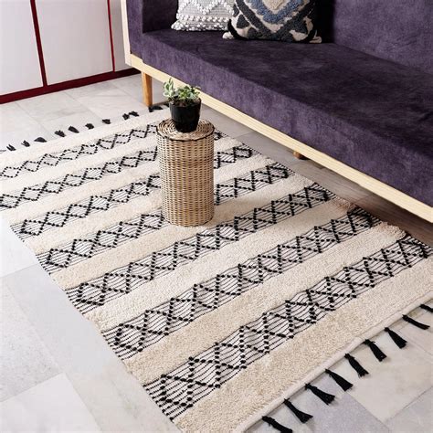 Buy Decazone Handmade Cotton Carpet 4x6 ft - Black & Beige Geometric ...