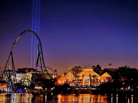 VelociCoaster Awarded “Best Rollercoaster” for Fourth Year in a Row | Jurassic Outpost