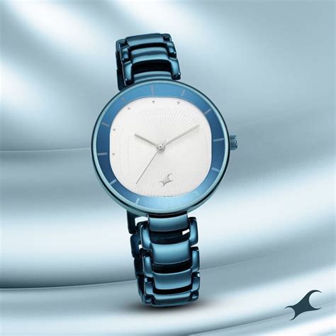 Buy Online Fastrack Style Up Quartz Analog Silver Dial Metal Strap ...