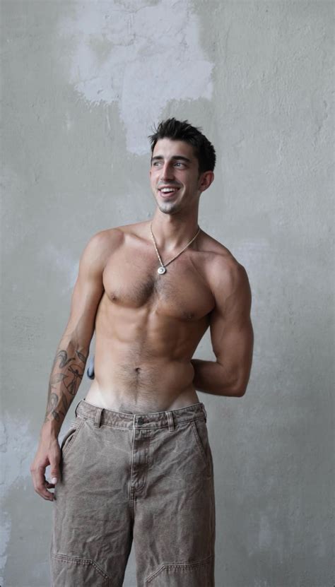 Passionate Men Desiring Bromance Right Here @sexyhomoerotic - Tumblr Blog | Tumlook