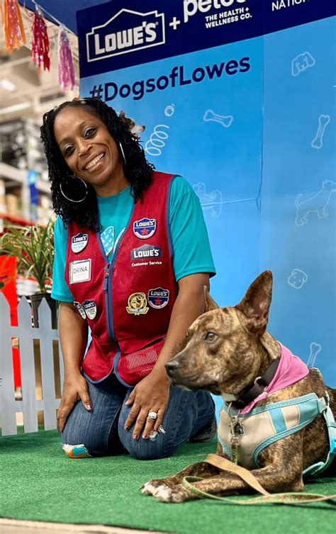 Are Dogs Welcome In Lowe’s? Your 2026 Guide To Shopping With Pets