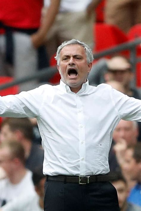 Manchester United: Get Latest Buzz, Updates, Gossip, Photos & Videos