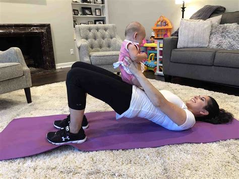 15 Best Mommy & Me Postpartum Exercises With Baby | VIDEO | Post partum ...