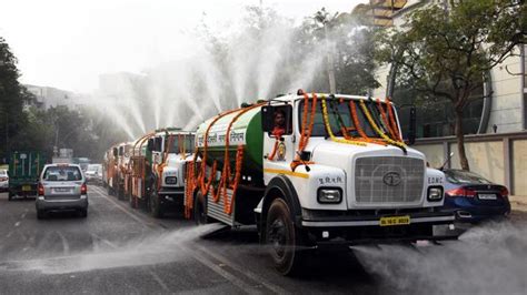 EDMC sprinkles water on roads to reduce dust, firecracker pollution in ...