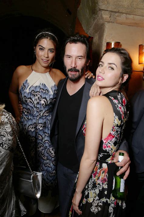 Knock knock 2015 cast - fodeco