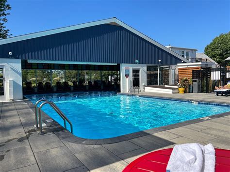 FREEBIRD MOTOR LODGE-CAPE COD (West Yarmouth, MA) - Motel Reviews ...