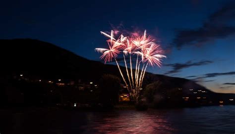 So fotografierst du ein Feuerwerk vom Schiff aus. [Rhein in Flammen/Bingen]