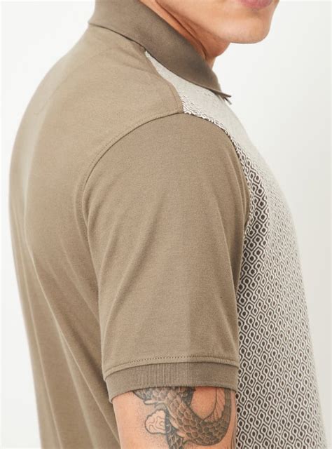 Buy Men Colourblock Zip Polo T-shirt Online at just Rs. 799.0 ...