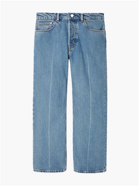 5 low-rise jeans styling tips that push them beyond their Y2K legacy ...