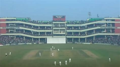 Stampede-like situation as Virat Kohli makes comeback in Ranji Trophy ...
