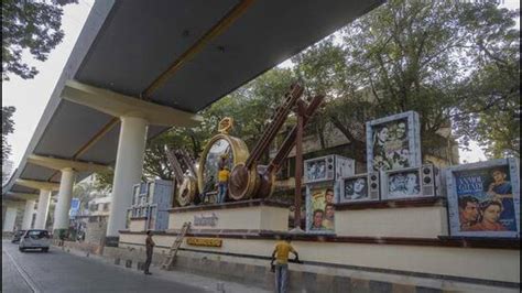 Bollywood-themed ‘beautification’ below Metro 2 scrapped