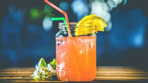 Planter's Punch drink recipe - Drinknation.com