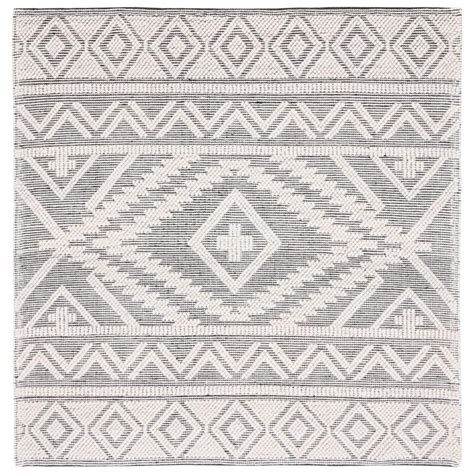 SAFAVIEH Natura 6 ft. x 6 ft. Black/Ivory Diamond Striped Square Area ...