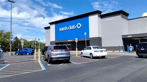Man arrested for allegedly peeing on food at Sam's Club