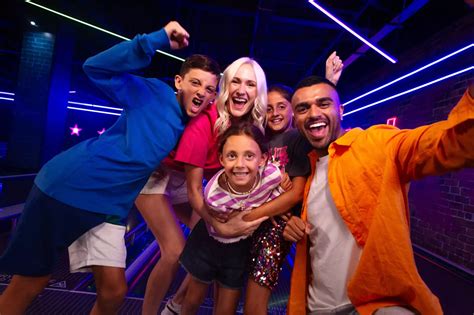 Bowling Cardiff St David's | Hollywood Bowl