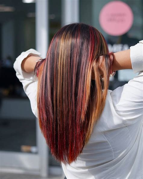 25 Gorgeous Long Layered Haircuts You Need to See (2024-25 Trends) - Kappers Magazine