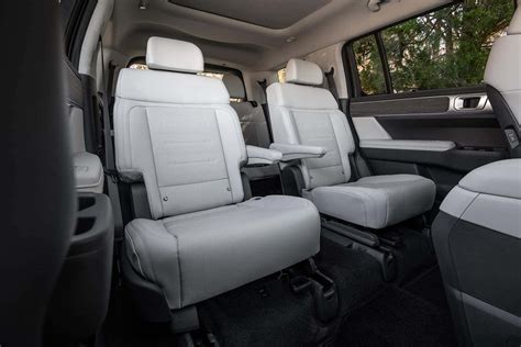 All-New 2025 Hyundai Santa Fe: The 3-Row SUV for Adventure Seekers