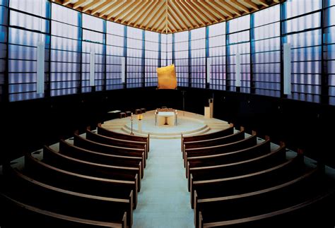 Eine neue Kirche für eine wachsende Gemeinde I Kirche St. Peter, Wenzenbach