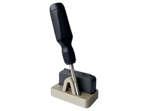 Linus Tech Tips PC Case 的图像结果