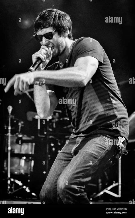 Example Singer 的图像结果