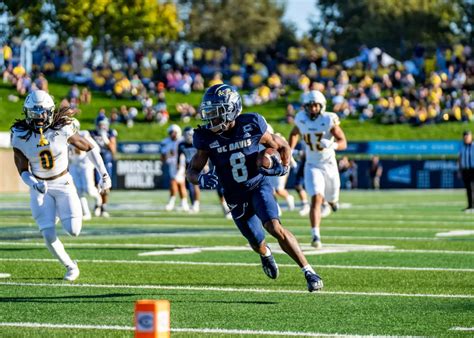 UC Davis basketball season tickets are on sale now!