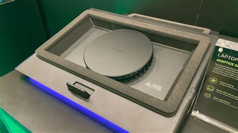Hands-On With Razer's CES 2025 Lineup: RTX 5090 Laptops, AI Game Coach ...