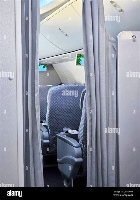 Boeing 737 Business Class 的图像结果