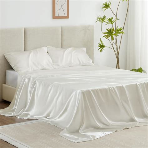 Amazon.com: Love's cabin Twin Silky Soft Satin Bed Sheet Set - 3 Piece ...