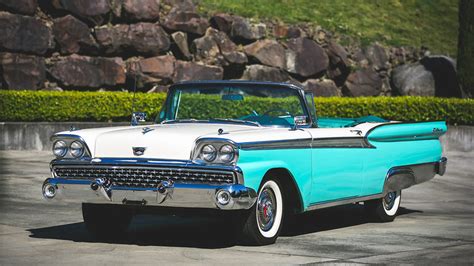 1959 Ford Galaxie 500 Sunliner VIN: H9KC190362 - CLASSIC.COM