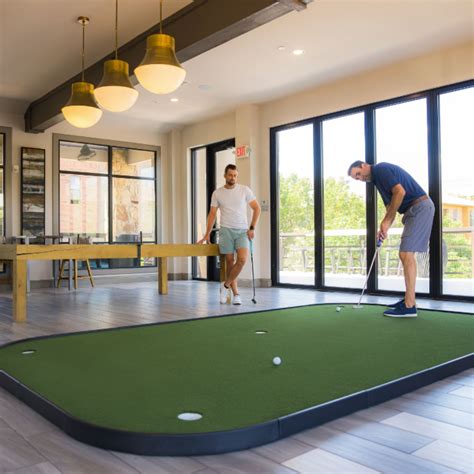 SIGPRO Executive Putting Green – Indoor Golf Shop