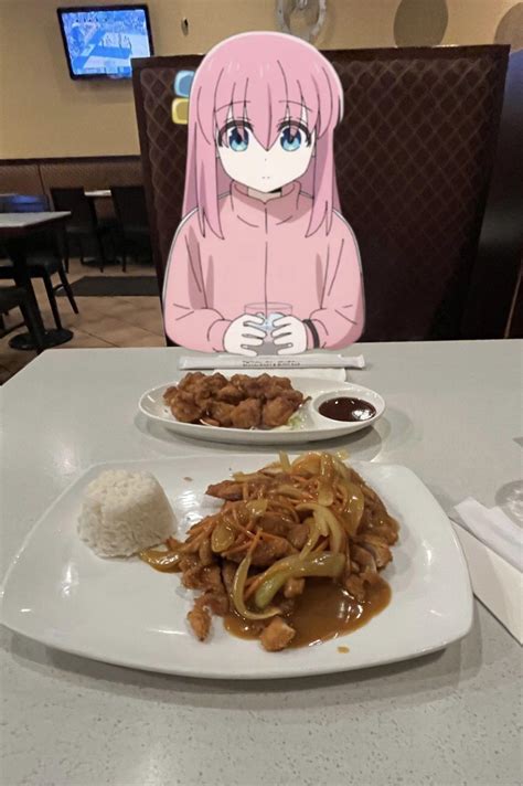 I had a lovey Japanese dinner with Bocchi-chan! She didn't eat her food ...